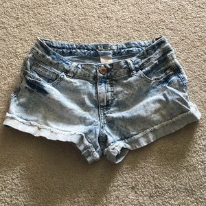 Light wash Aztec print jean shorts from Target.
